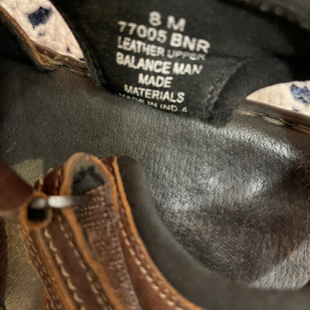 Minnetonka Moccasins men’s brown leather sandals - Picture 7 of 7